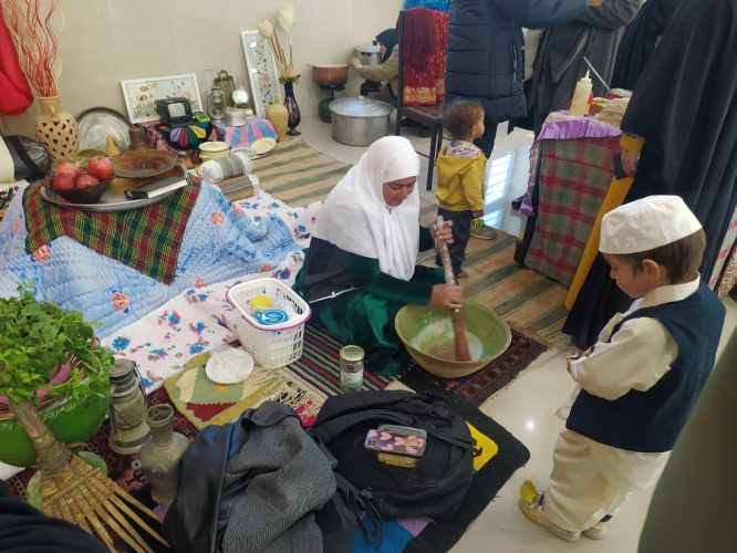 برگزاری غرفه خوراکی های یلدایی در «جشنواره رویش یلدایی ۲ » توسط کانون گردشگری