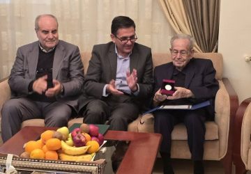 دیدار سرپرست دانشگاه و اعضای هیئت‌امنای بنیاد حامیان با خیّر نیک‌اندیش دکتر مرتضی نوربخش